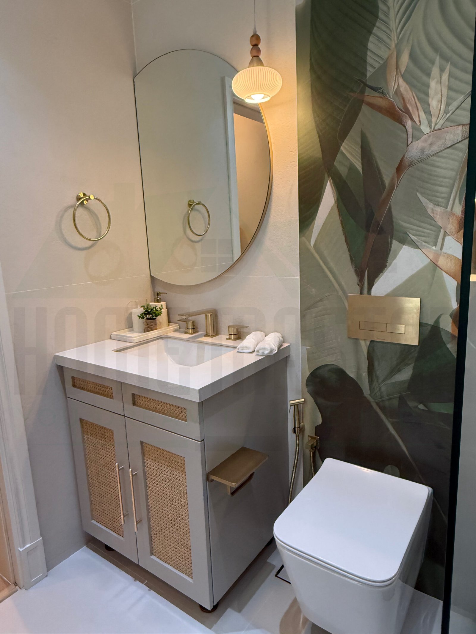 Modern bathroom design with walk-in shower in Dubai