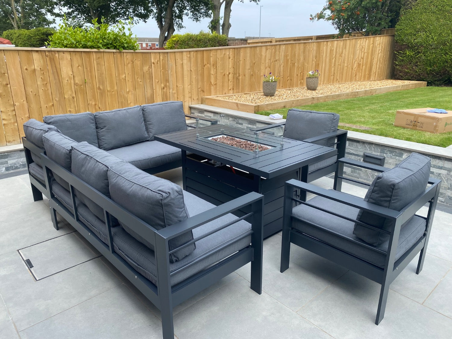 Luxury Garden Furniture Dubai – Home Master