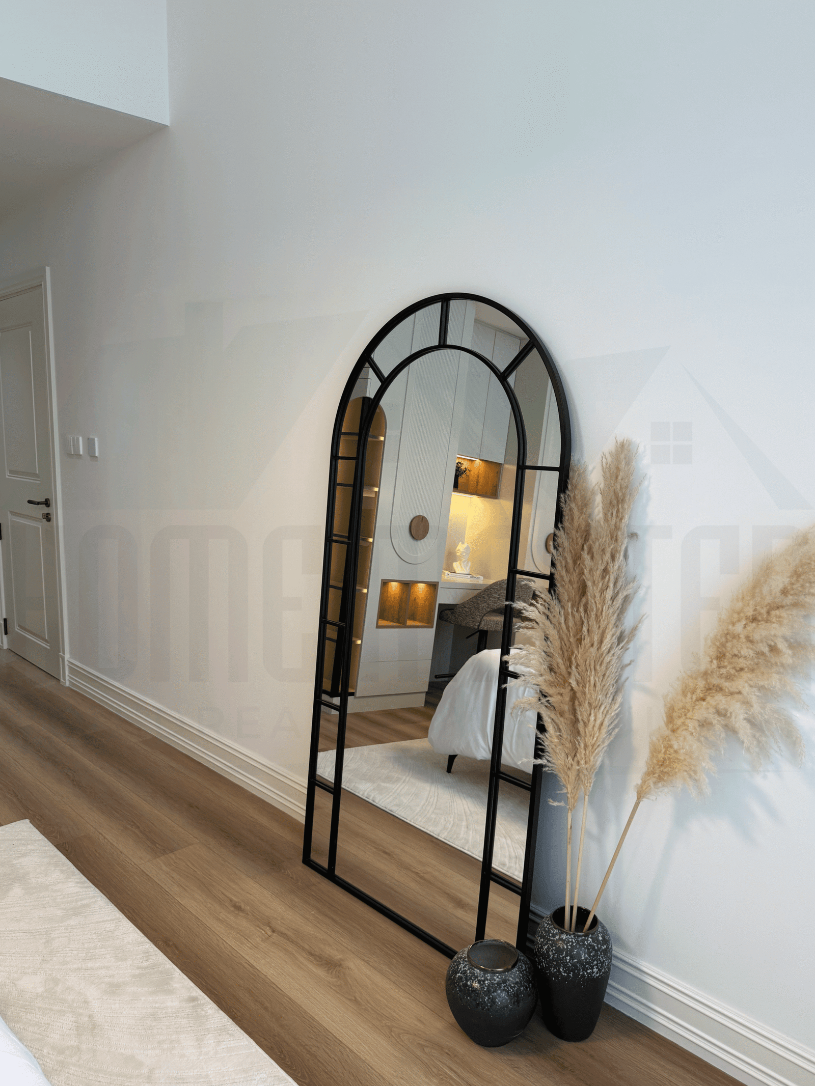 Professional wall painting services in a Dubai home with smooth emulsion finish