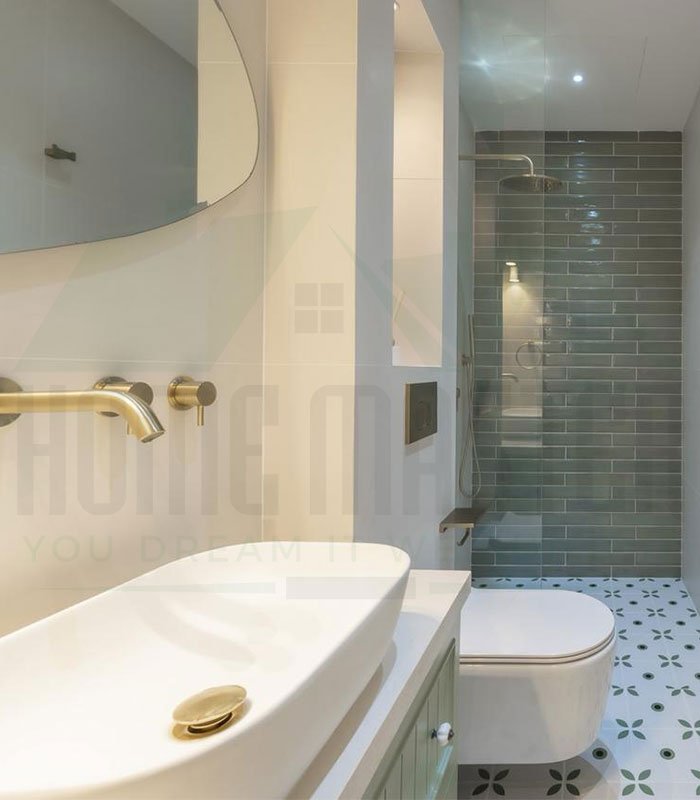 Small bathroom renovation with a wall-hung vanity